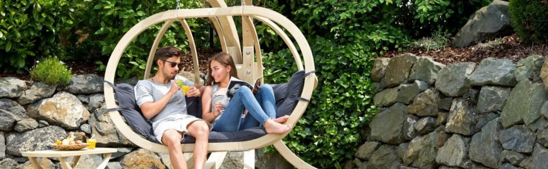 Familie in Amazonas Globo Hollywood Schaukel